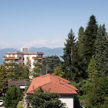 Marnhouse View Stresa