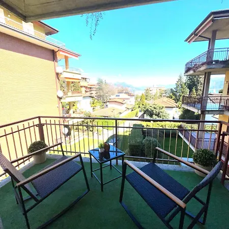 דירה Marnhouse View